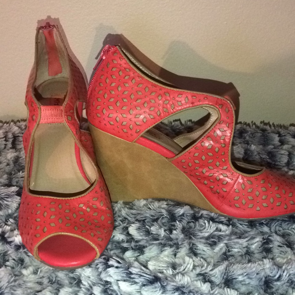 Miz Mooz coral laser cut wedges